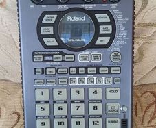 Roland SP-404SX Sampler