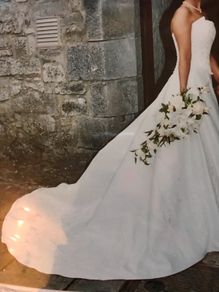Stunning wedding dress