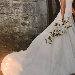 Stunning wedding dress