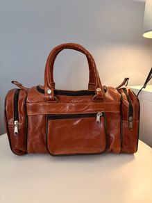 Stunning vintage leather Boston bag in Cognac Leather