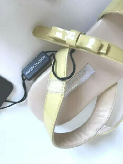 DOLCE & GABBANA Girls Beige Patent Leather Sandals EU 28 UK 10