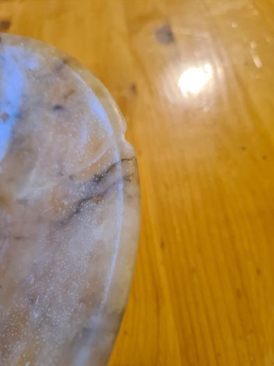 Onyx Pedestal Bowl   20cm Circumference X 9cm Heigh.  Base Is 7cm Circumference.