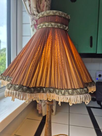 Lamp 1920s Vintage pleated silk shade solid oak base Table lamp