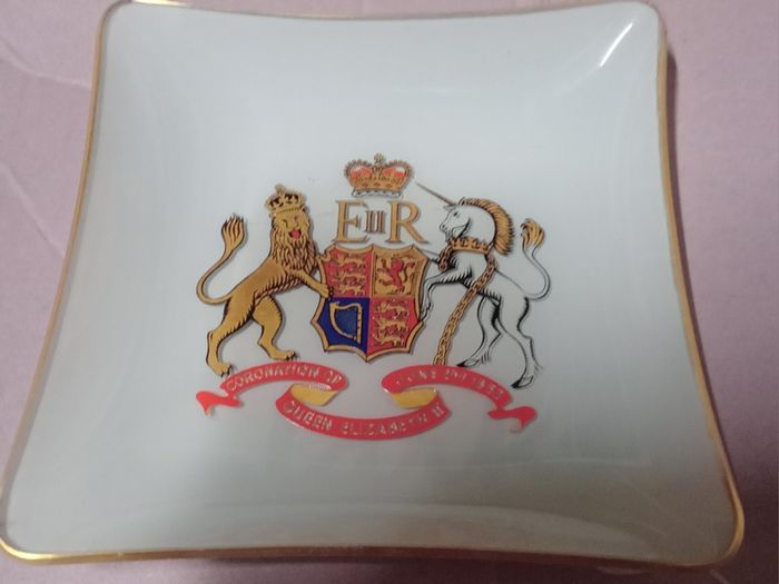 Queen Elizabeth Coronation 1953 Ashtray Trinket Dish