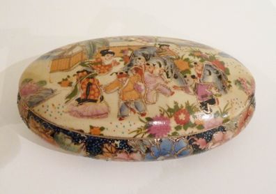 Vintage Chinese ceramic lidded trinket/jewellery box