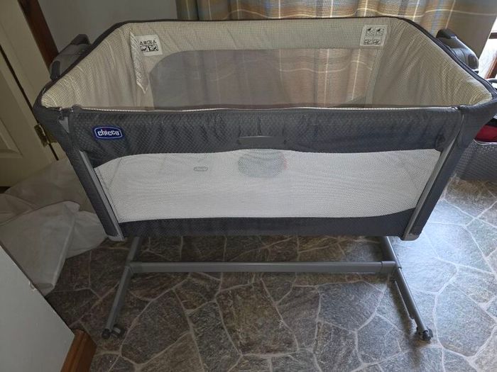 Next to Me Magic Side sleeping crib