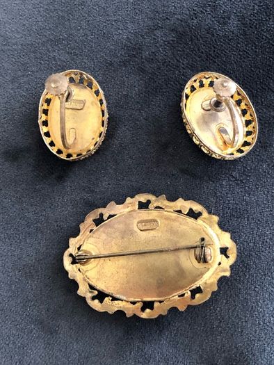 brooch and earrings set