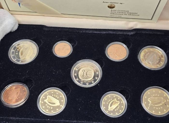 Ireland 2009 Proof Coin Set in Original Holder with COA