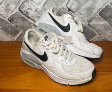 Nike Air Max Excee Boys/Ladies White Leather Trainers UK4.5 EUR37.5