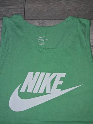 x2 Bundle - Nike Sleeveless Top Bundle - RRP - 32.00 & RRP - 15.00 = RRP - 47.00