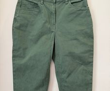 EVERYDAY Crop Jeans Khaki Green Size 10!