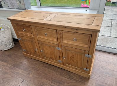 Sideboard