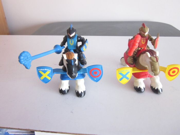 Fisher Price Great Adventures Castle Playset Horses Jousting (2)