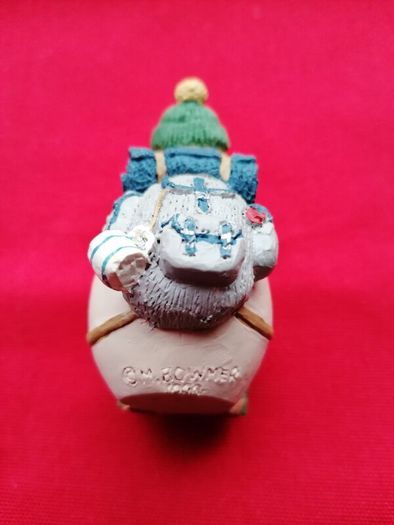Resin Chicken Hillwalker/Hiker Vintage 1990s Eggbert Figurine