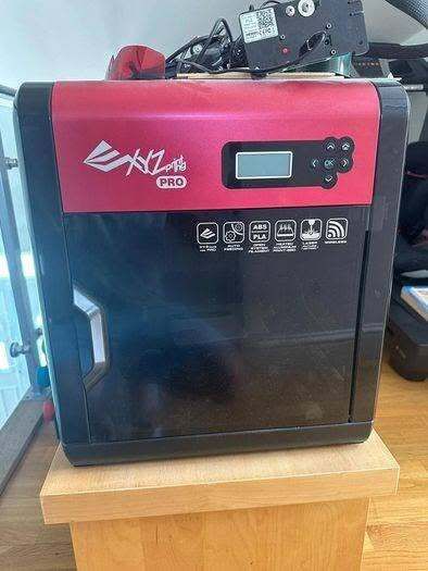 2 3D Printers