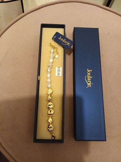 Joularie bracelet from carraig Donn