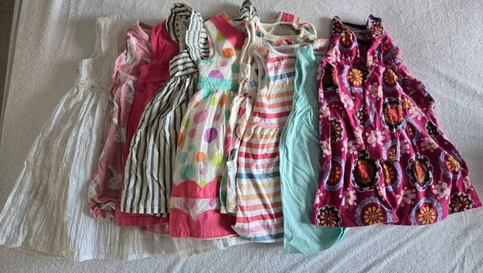 Baby girls clothes 6-9 months