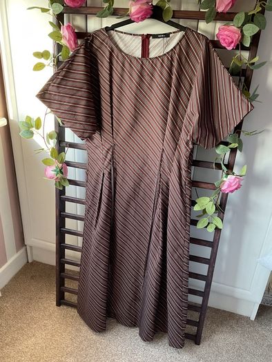 dress brown striped cotton dress with pockets size 12