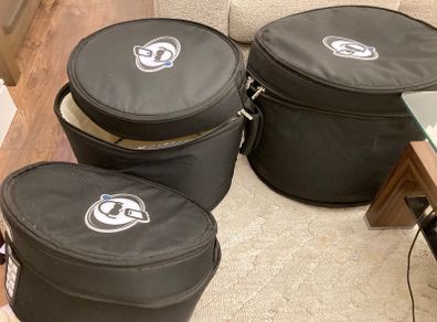 Protection racket Drum bags