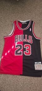 Mens Mitchell & Ness HC Homage to Home Chicago Bulls Jordan Jersey Used Size Medium NBA