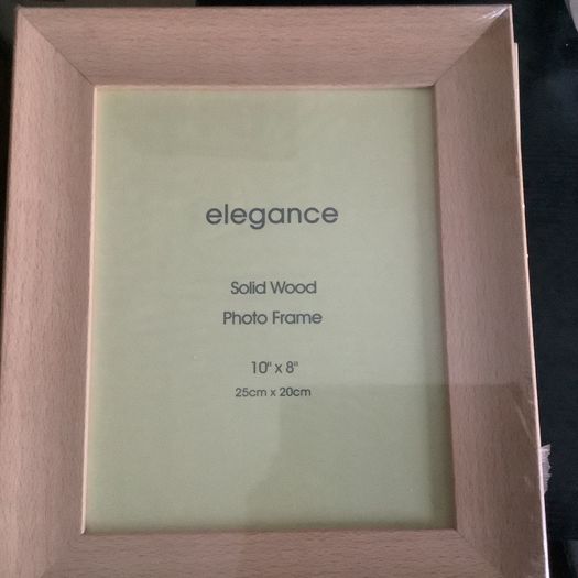 (ELEGANCE)) X 8 Solid wood frames 25cm x 20cm