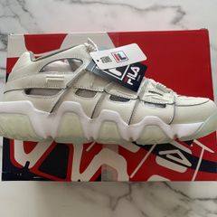 NEW Special Edition Fila Shoes UK 7.5 + FREE FILA Beanie