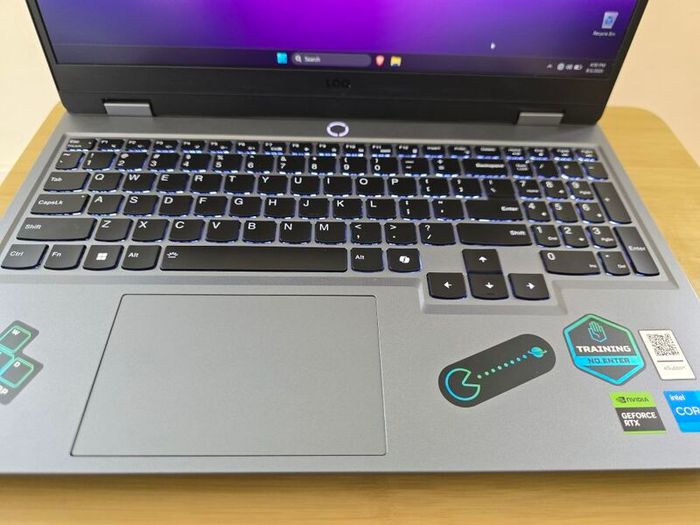 Laptop Gaming Lenovo LOQ RTX 4050 i5-12450hx