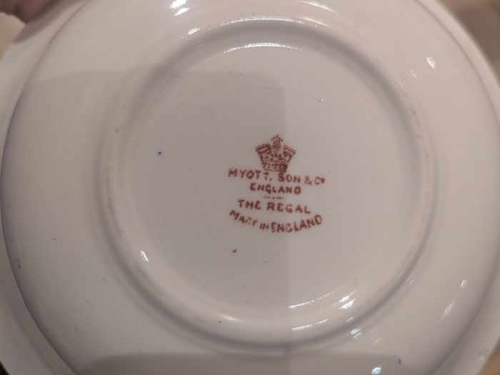 Myott & Son The Regal 7 Piece English China Dessert Set - Beautiful Christmas gift