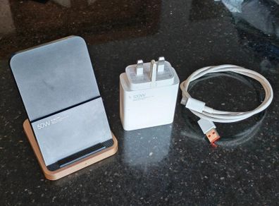 Xiaomi 50 W wirelss and 120 W wired charger