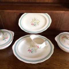 Alfred Meakin 1950s Harvest Bouquet Tableware Serving platters 2 Tureens and Gravy Boat