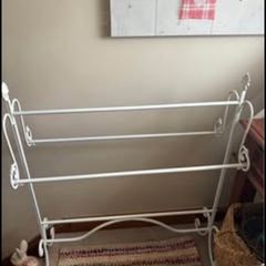 Shabby chic wrought iron/metal Towel Rail