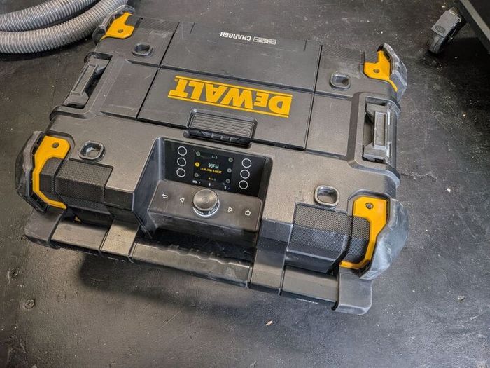 Dewalt Tstak Radio