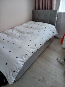 Single bed x 2