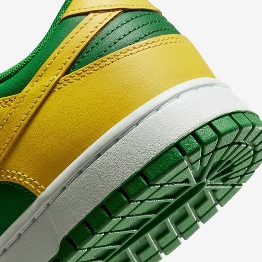 Nike Dunk Low Reverse Brazil UK 10 / US 11 DEADSTOCK