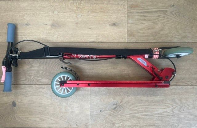 Kid's scooter