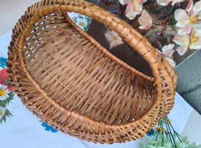 Small Vintage Basket