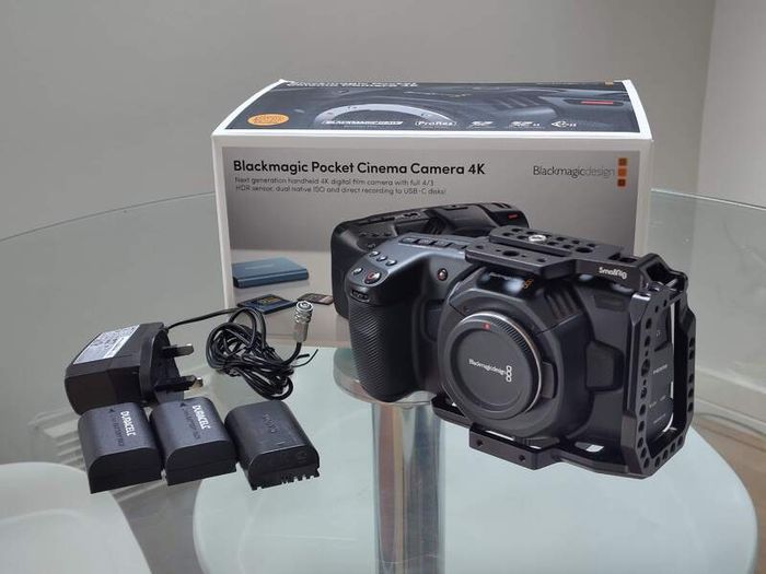 Blackmagic Pocket Cinema Camera 4K (BMPCC 4K) + SmallRig Cage & 3 Batteries