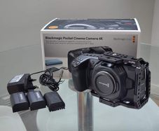 Blackmagic Pocket Cinema Camera 4K (BMPCC 4K) + SmallRig Cage & 3 Batteries