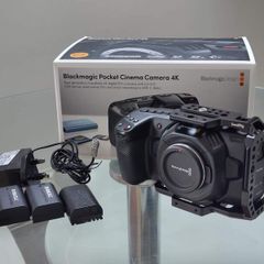 Blackmagic Pocket Cinema Camera 4K (BMPCC 4K) + SmallRig Cage & 3 Batteries