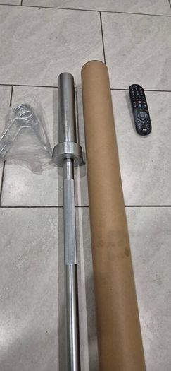 brand new 5 foot olympic weight lifting bar