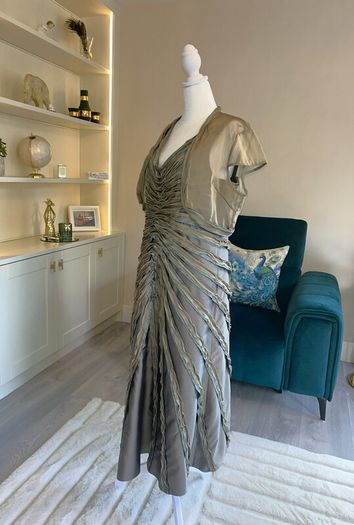 Elegant Ladies Special Occasion Dress with Bolero. Size UK 14 / EU 42