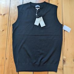 Fisk of Oslo V-neck Sweater