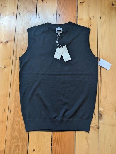 Fisk of Oslo V-neck Sweater