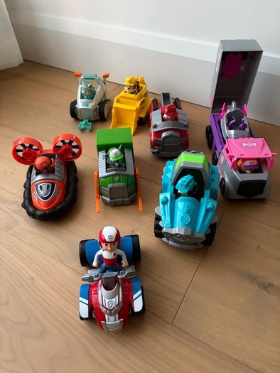 PAW Patrol Rescue Vehicles & Figures Bundle Set (8 Pups & Vehicles)