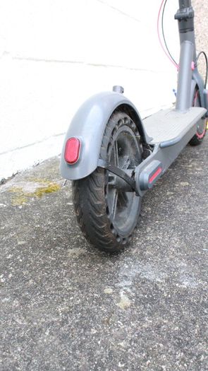 AOVOPRO ES80 Electric Scooter 350W