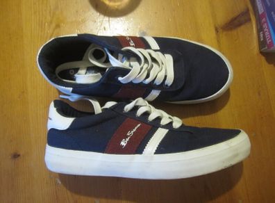 Ben Sherman    size 2