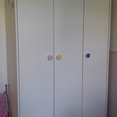 kids wardrobe