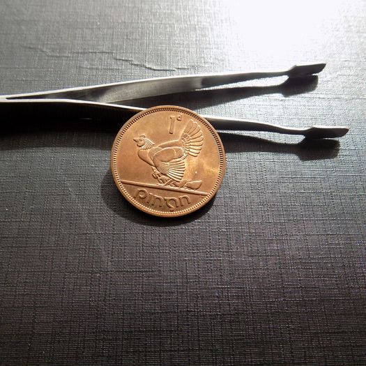 Irish 1963 Penny.Very Good Lustre.A / Uncirculated.