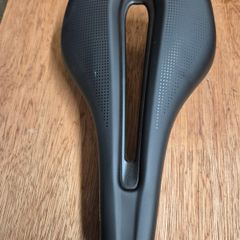Bianchi road Saddle