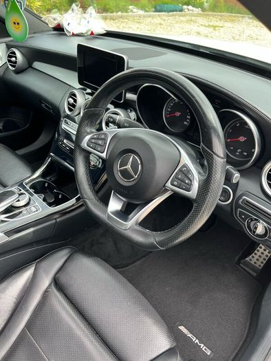 Mercedes C220 AMG